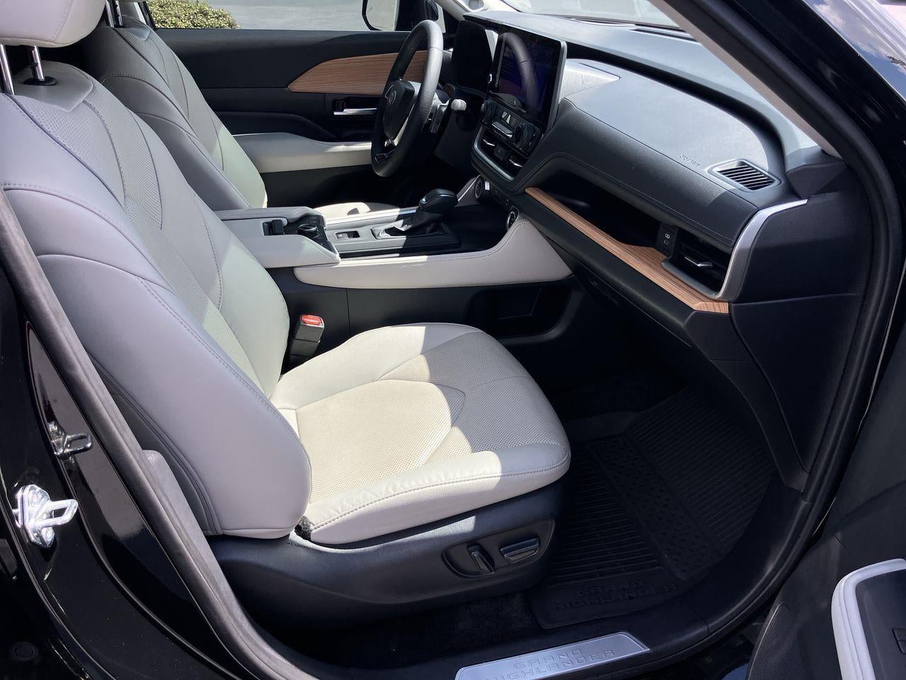 2024 Toyota Grand Highlander Platinum AWD