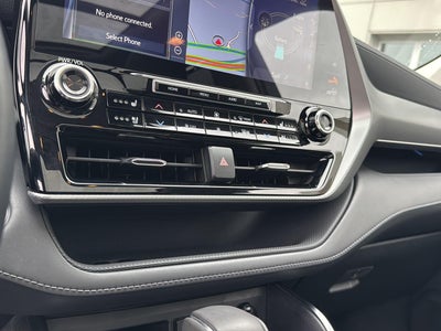 2021 Toyota Highlander Hybrid Platinum