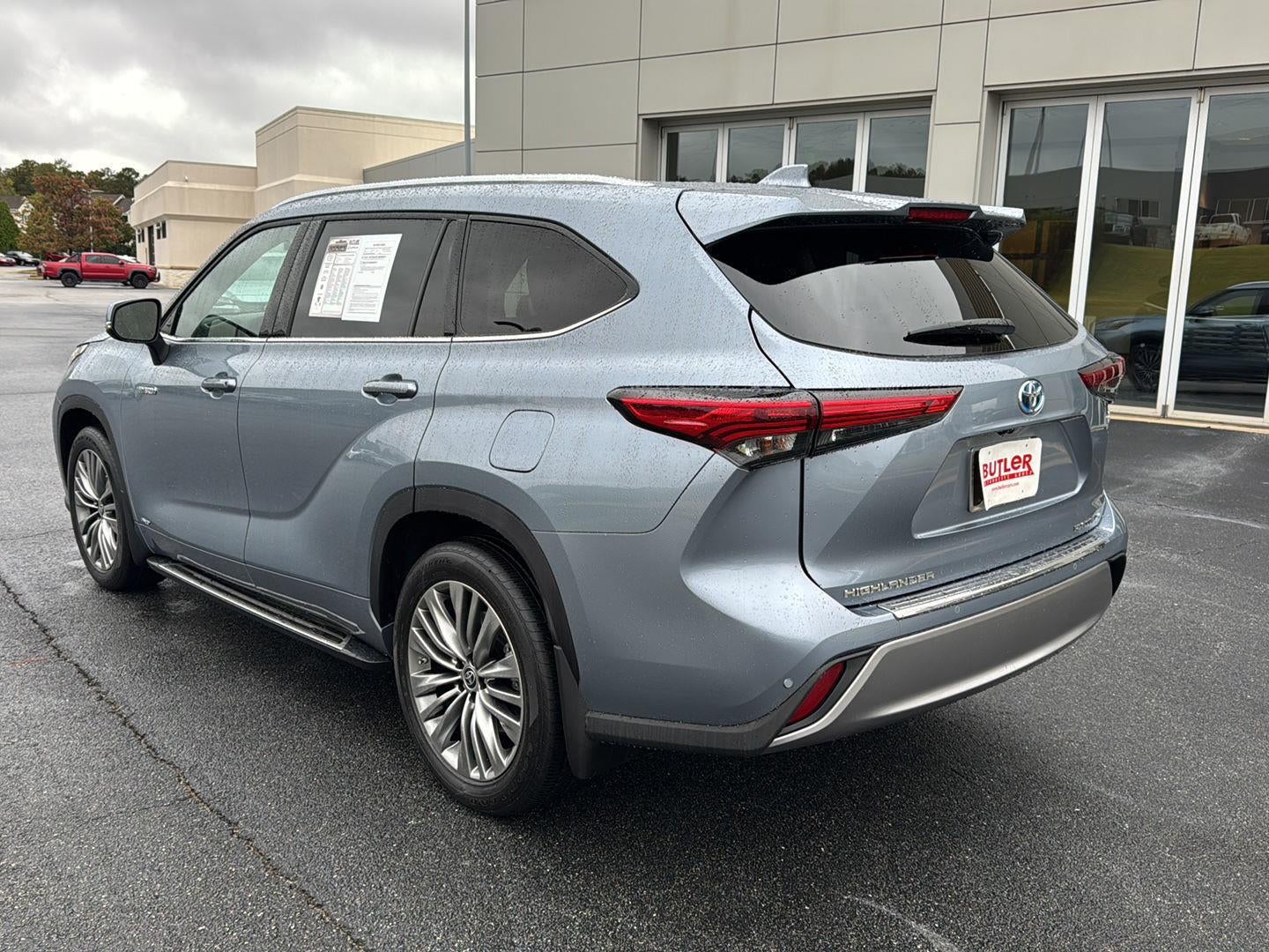 2021 Toyota Highlander Hybrid Platinum