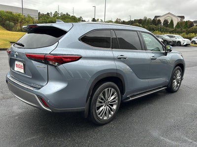 2021 Toyota Highlander Hybrid Platinum