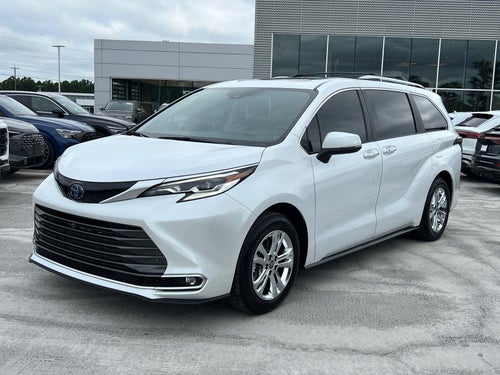 2023 Toyota Sienna Platinum