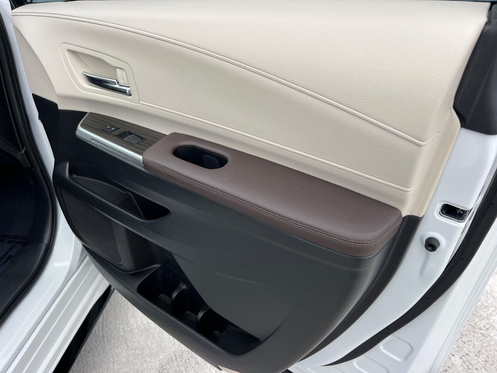 2023 Toyota Sienna Platinum