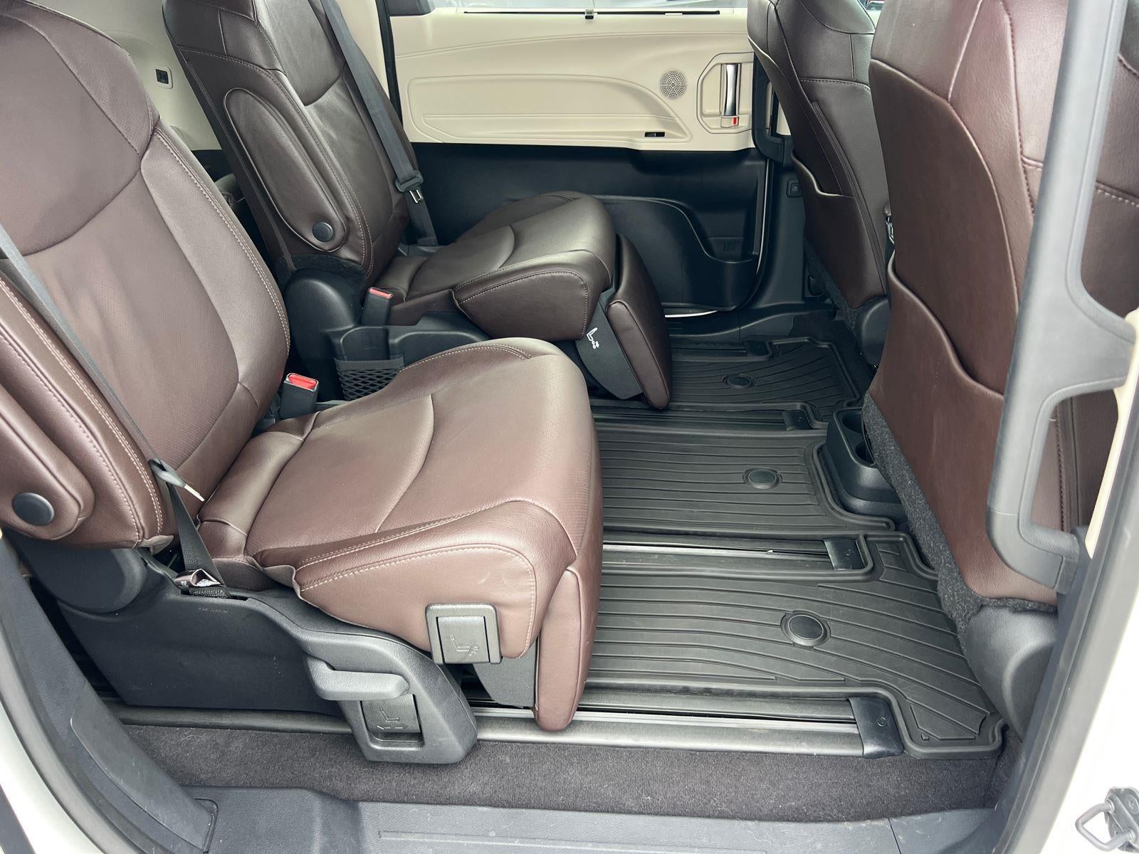 2023 Toyota Sienna Platinum