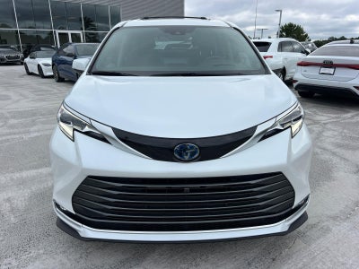 2023 Toyota Sienna Platinum