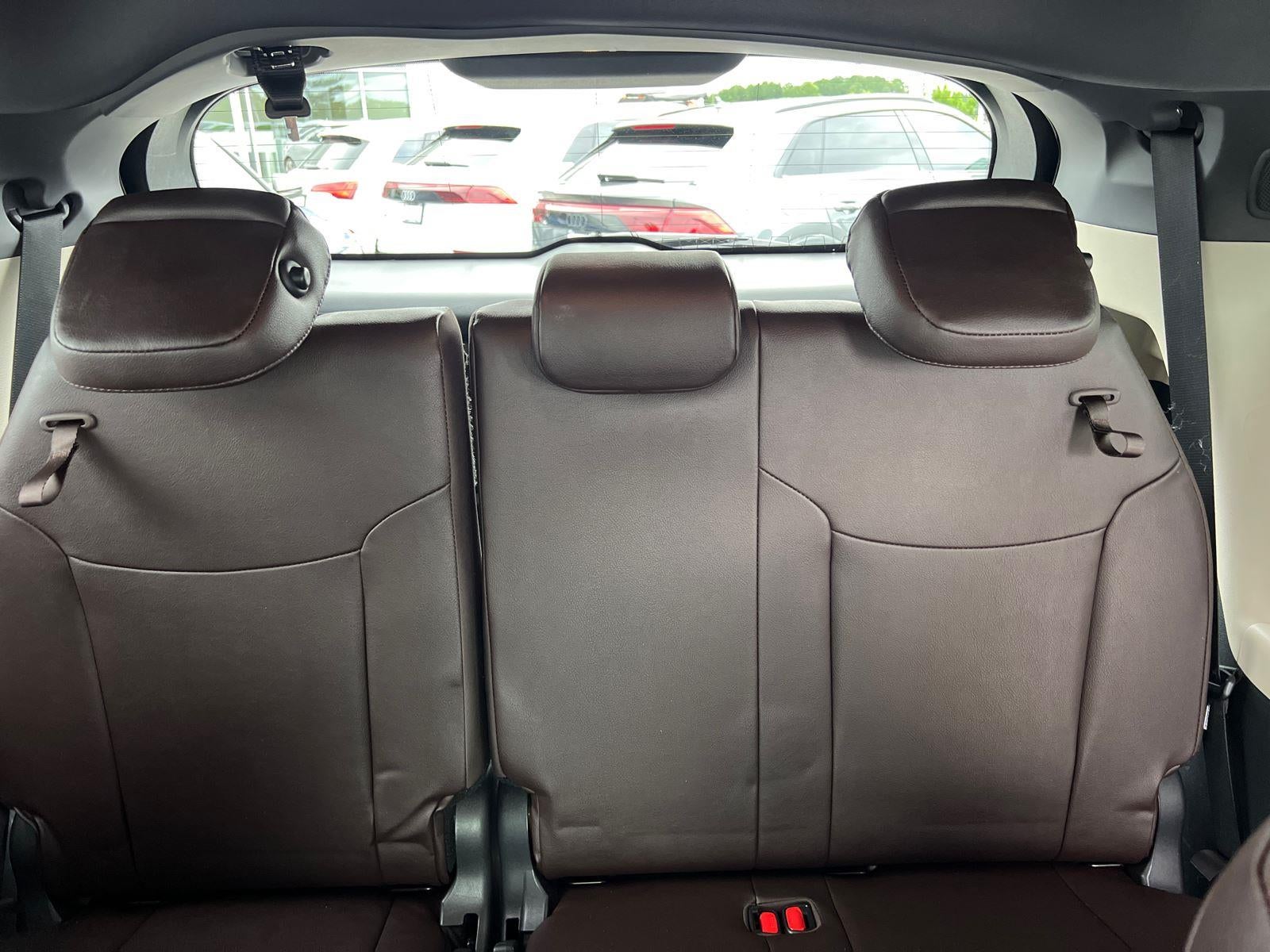 2023 Toyota Sienna Platinum