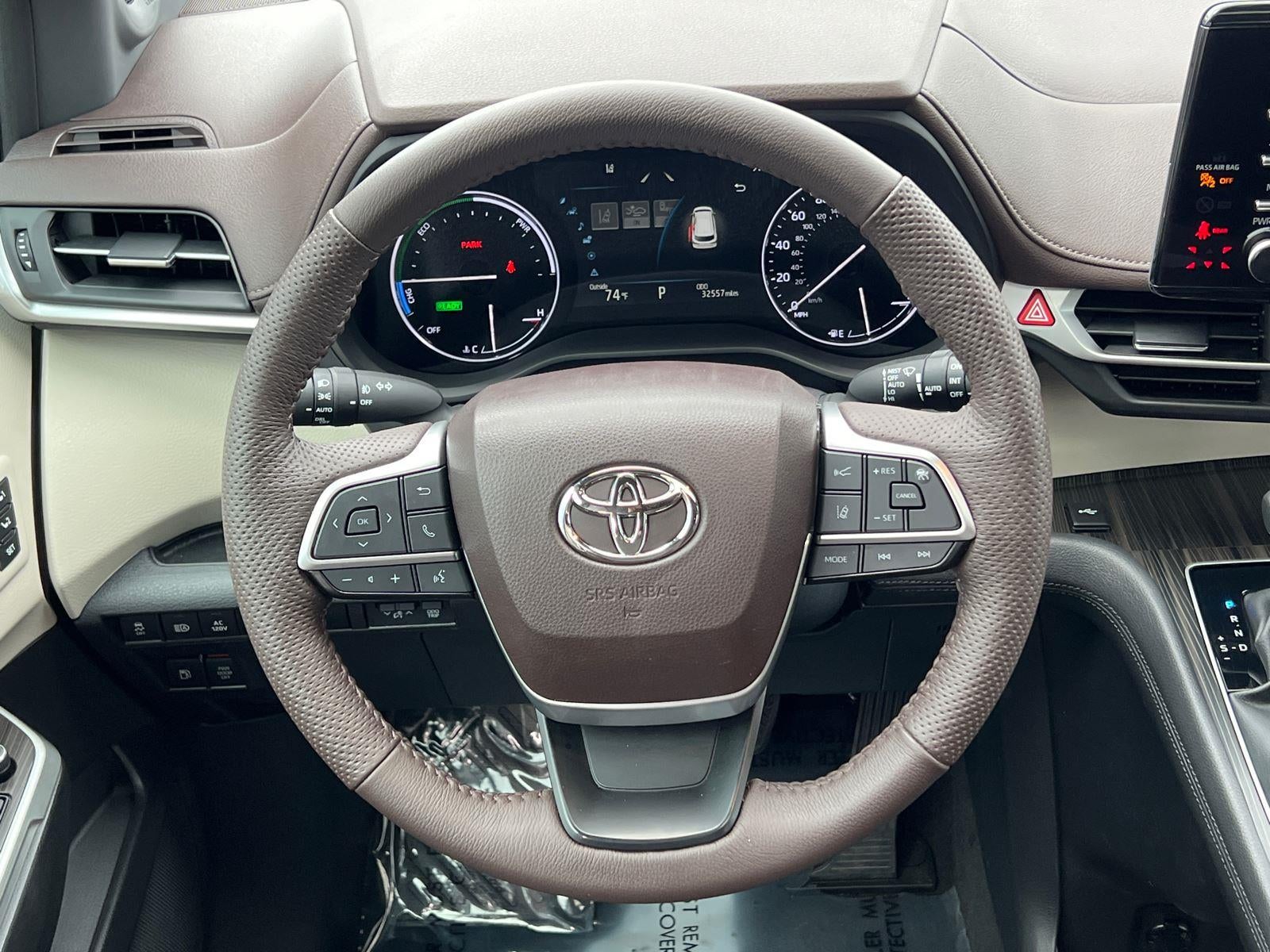 2023 Toyota Sienna Platinum