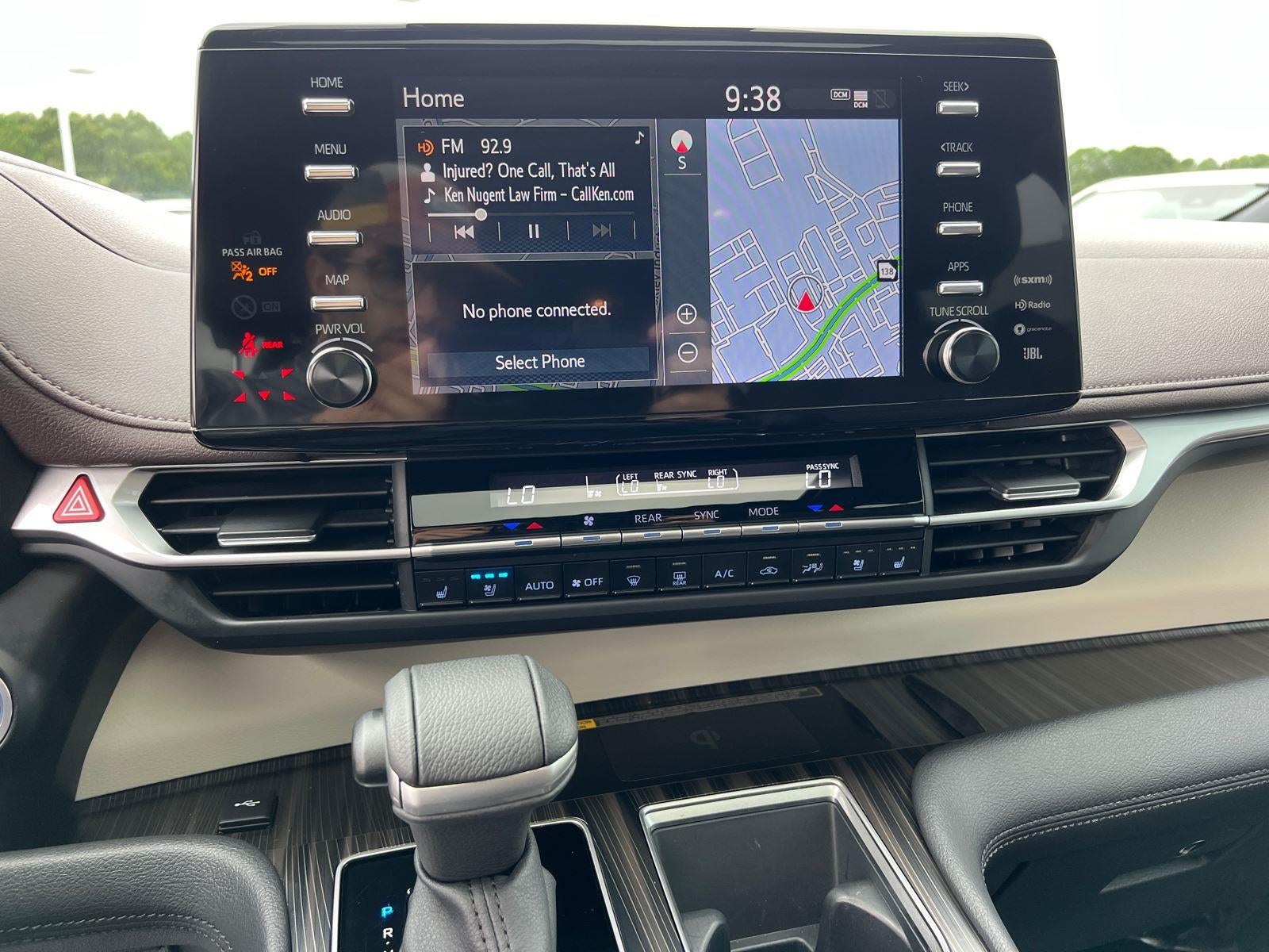 2023 Toyota Sienna Platinum