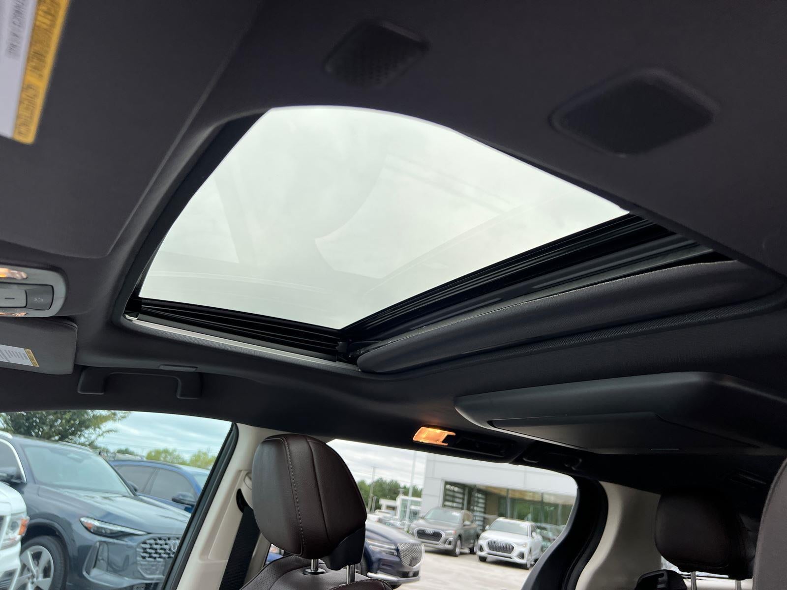 2023 Toyota Sienna Platinum