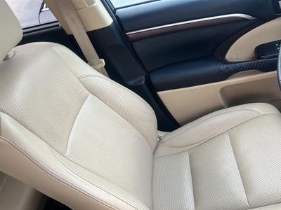2014 Toyota Highlander Limited Platinum
