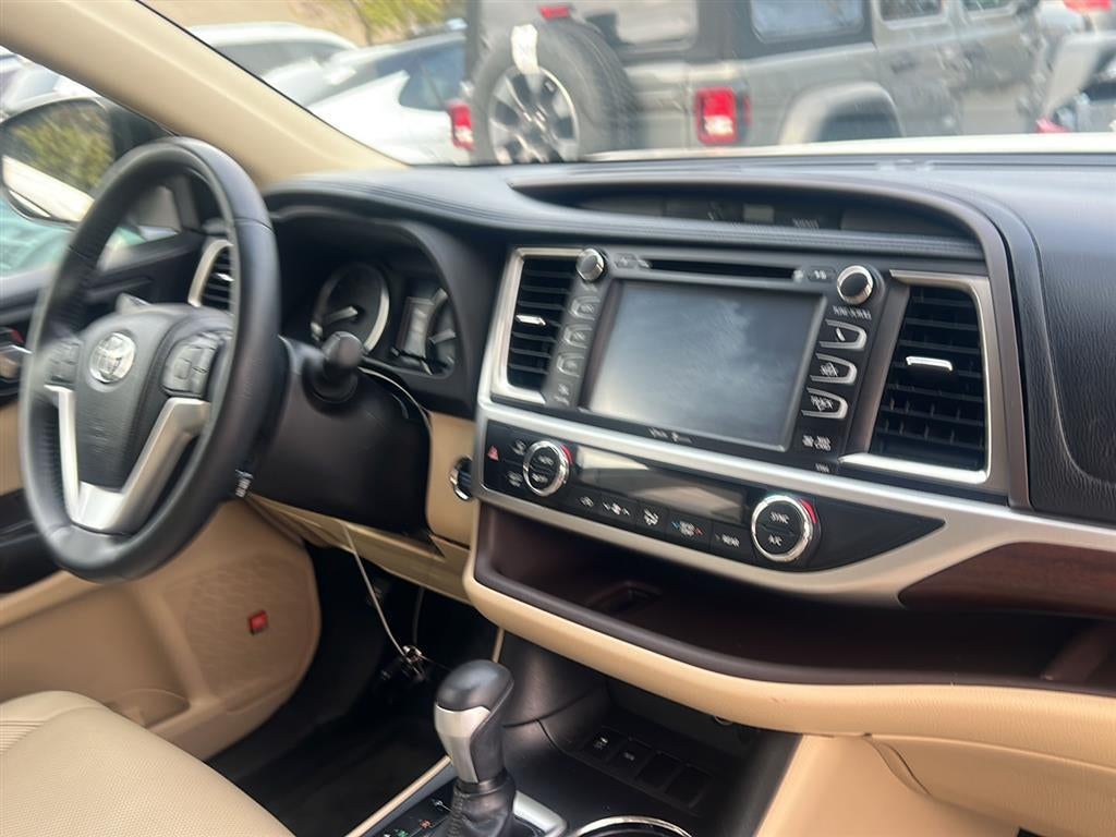 2014 Toyota Highlander Limited Platinum