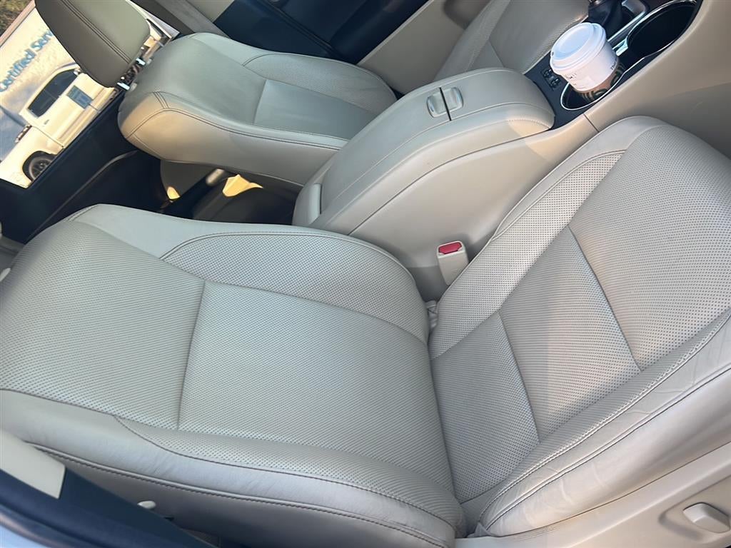 2014 Toyota Highlander Limited Platinum