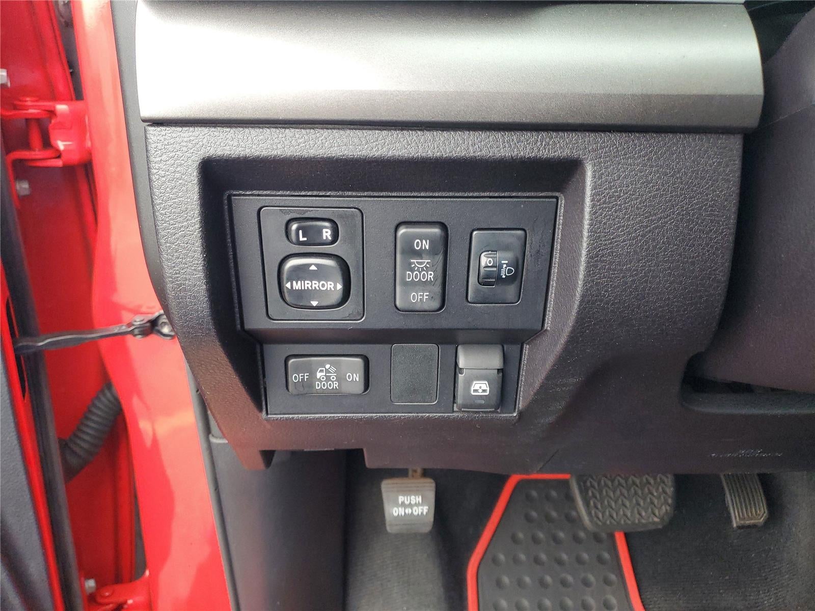 2016 Toyota Tundra Truck SR5