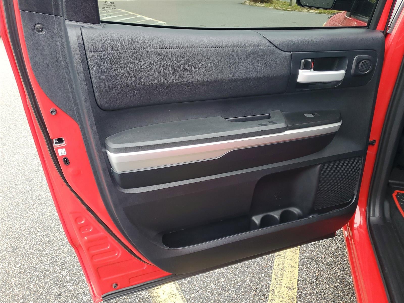 2016 Toyota Tundra Truck SR5