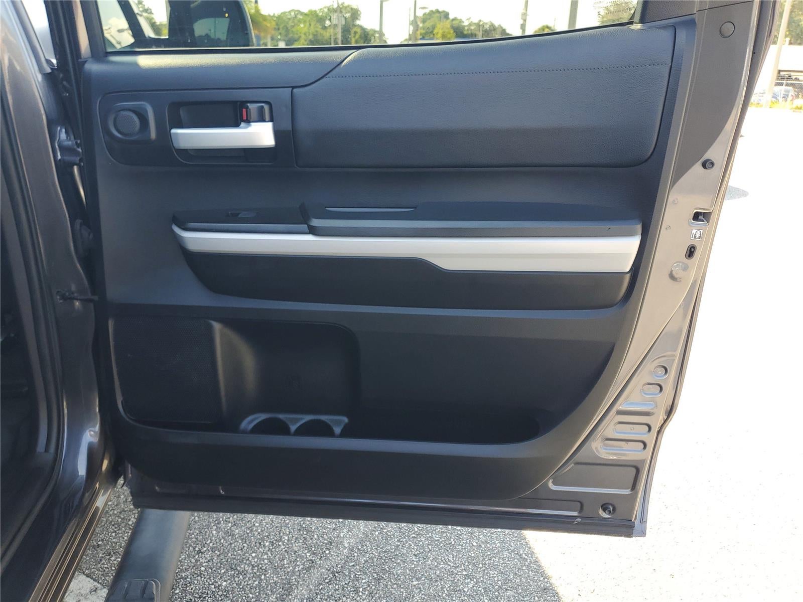 2020 Toyota Tundra 2WD SR5