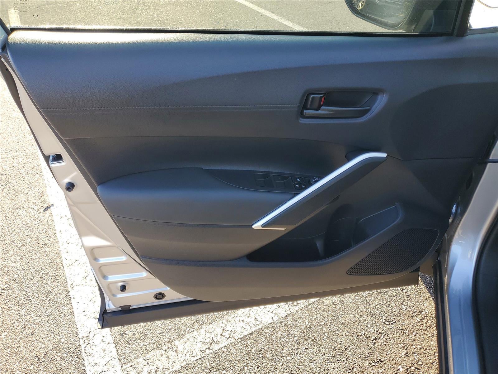 2025 Toyota Corolla Cross Hybrid SE