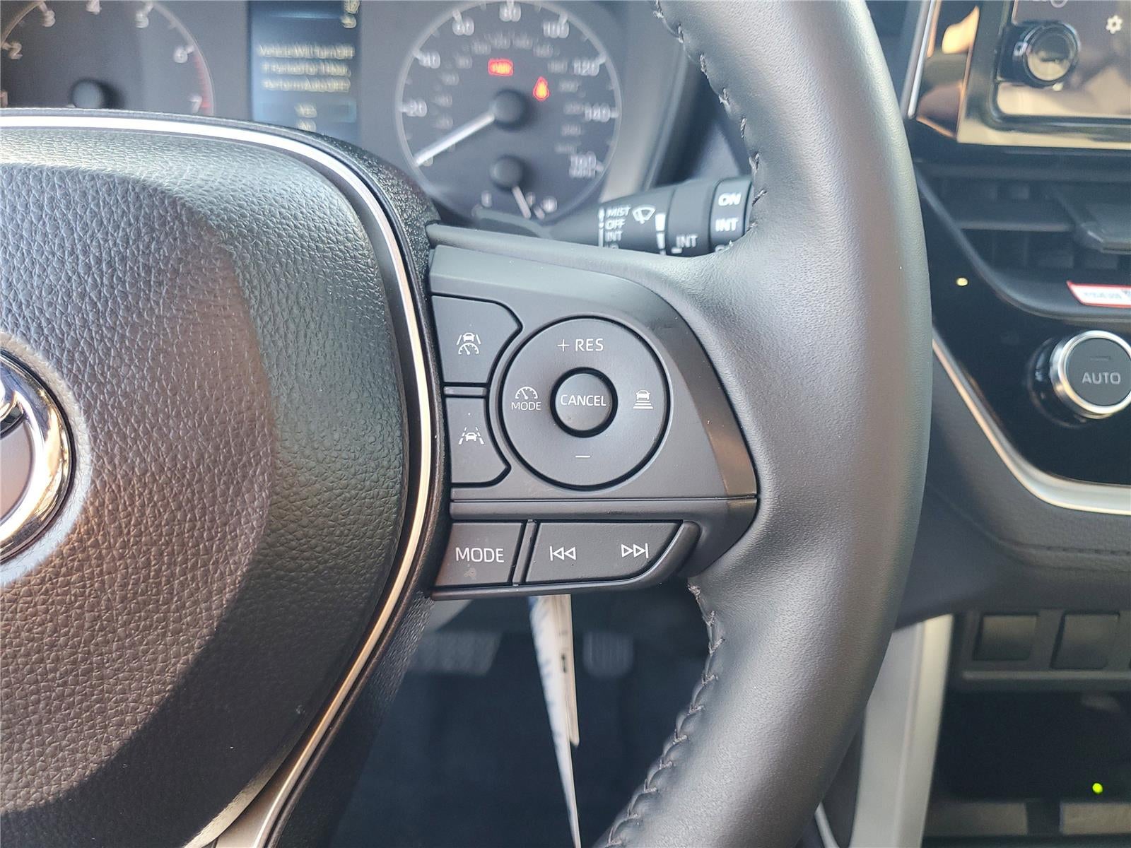 2025 Toyota Corolla Cross Hybrid SE