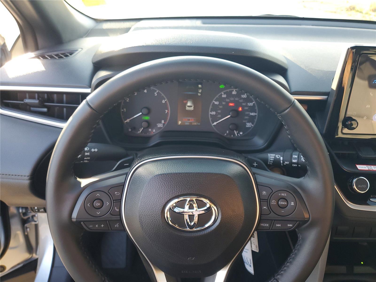 2025 Toyota Corolla Cross Hybrid SE