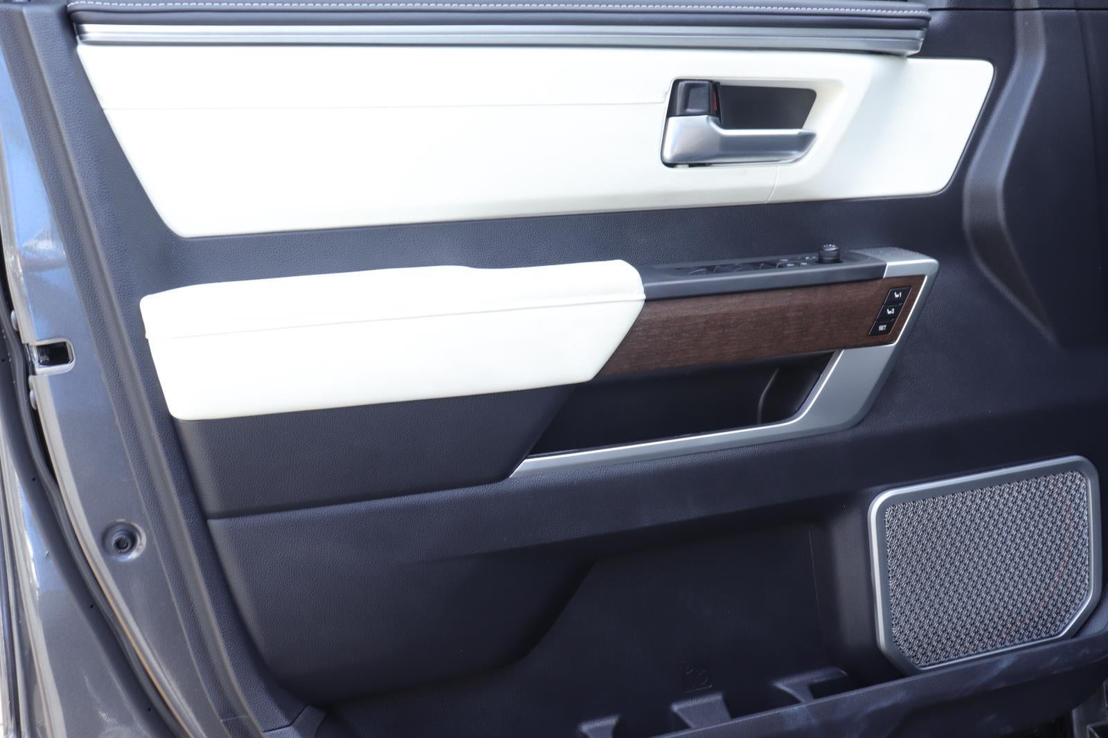 2023 Toyota Sequoia Capstone