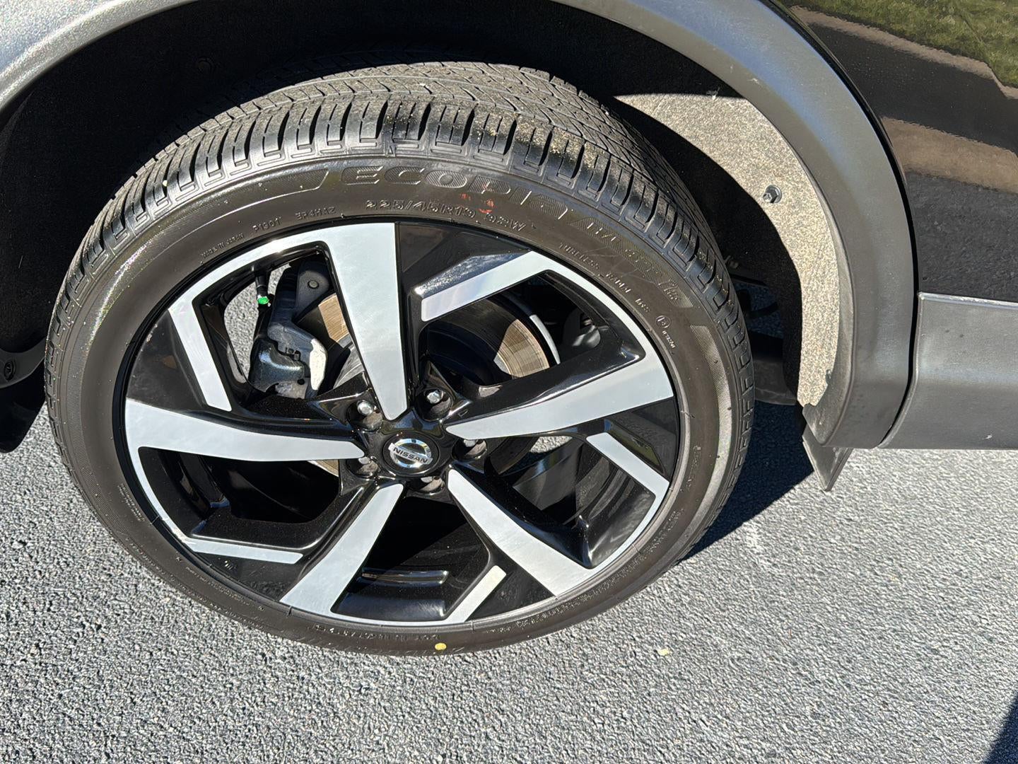 2021 Nissan Rogue Sport SL