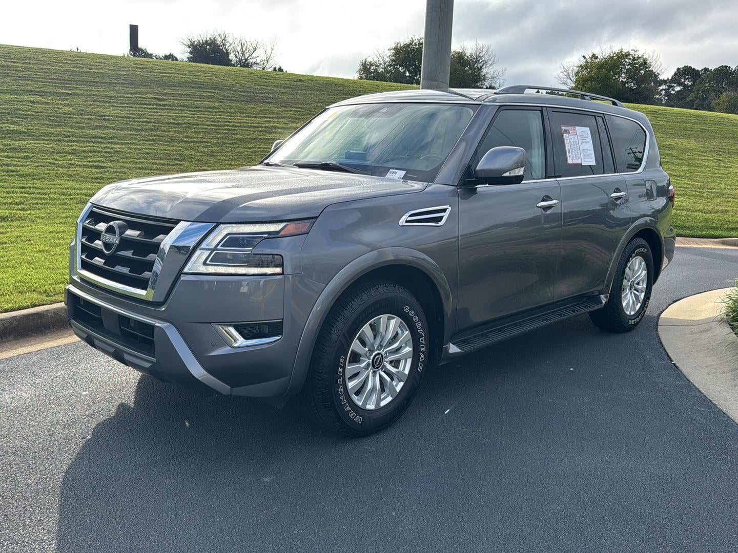 2023 Nissan Armada SV