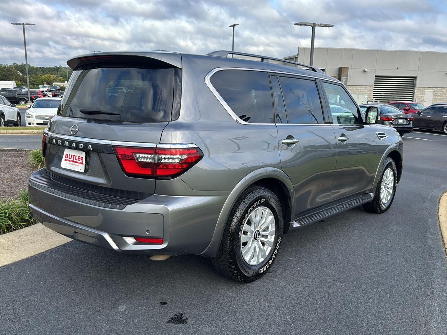 2023 Nissan Armada SV