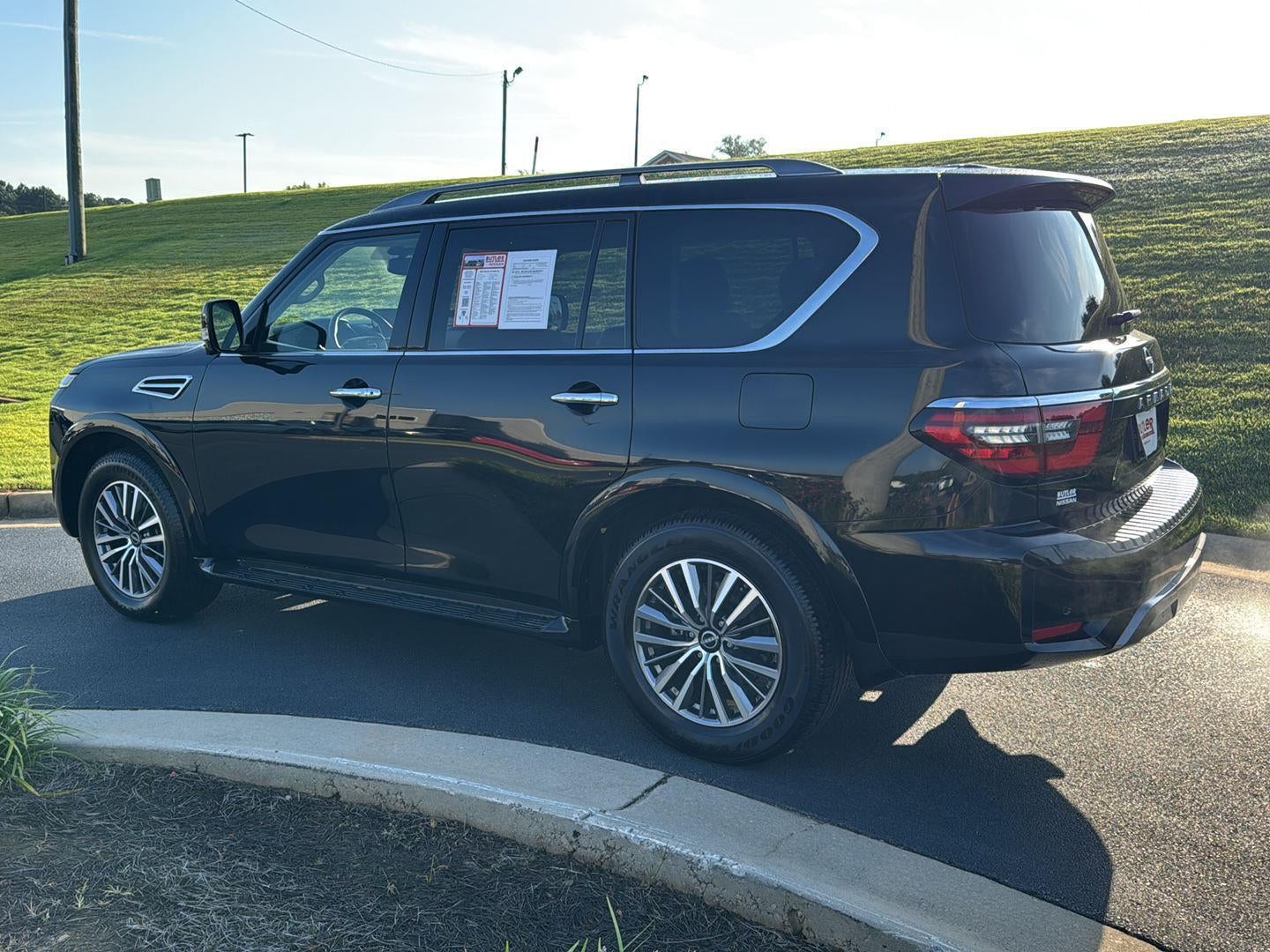 2023 Nissan Armada SL