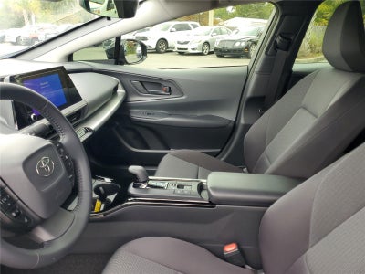 2025 Toyota Prius LE