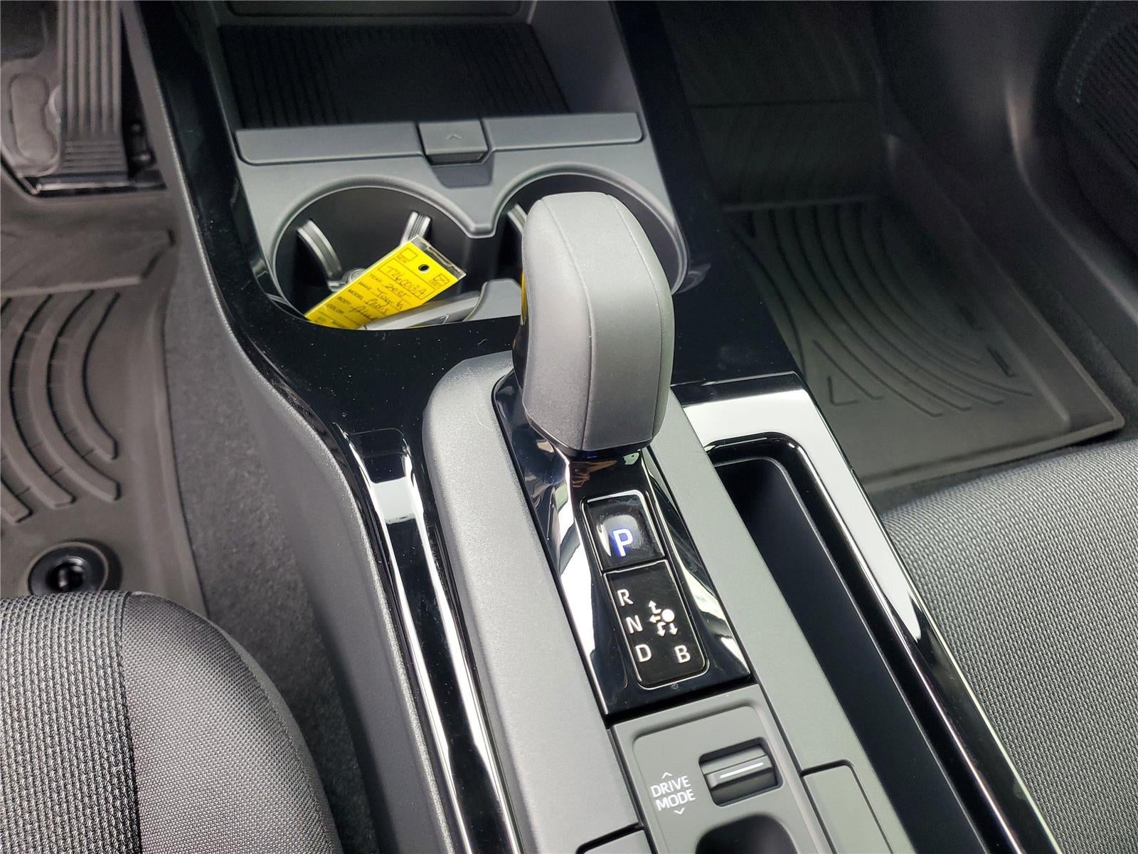 2025 Toyota Prius LE