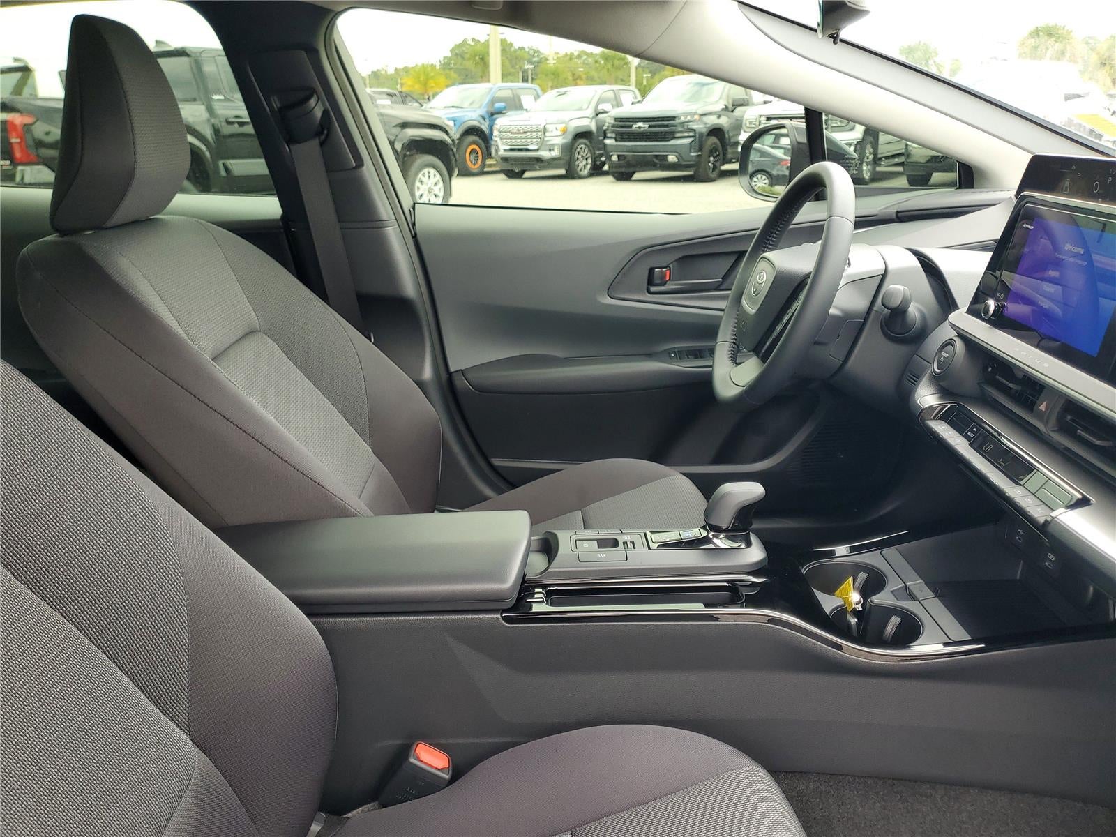 2025 Toyota Prius LE