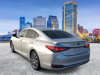 2019 Lexus ES ES 300h Luxury