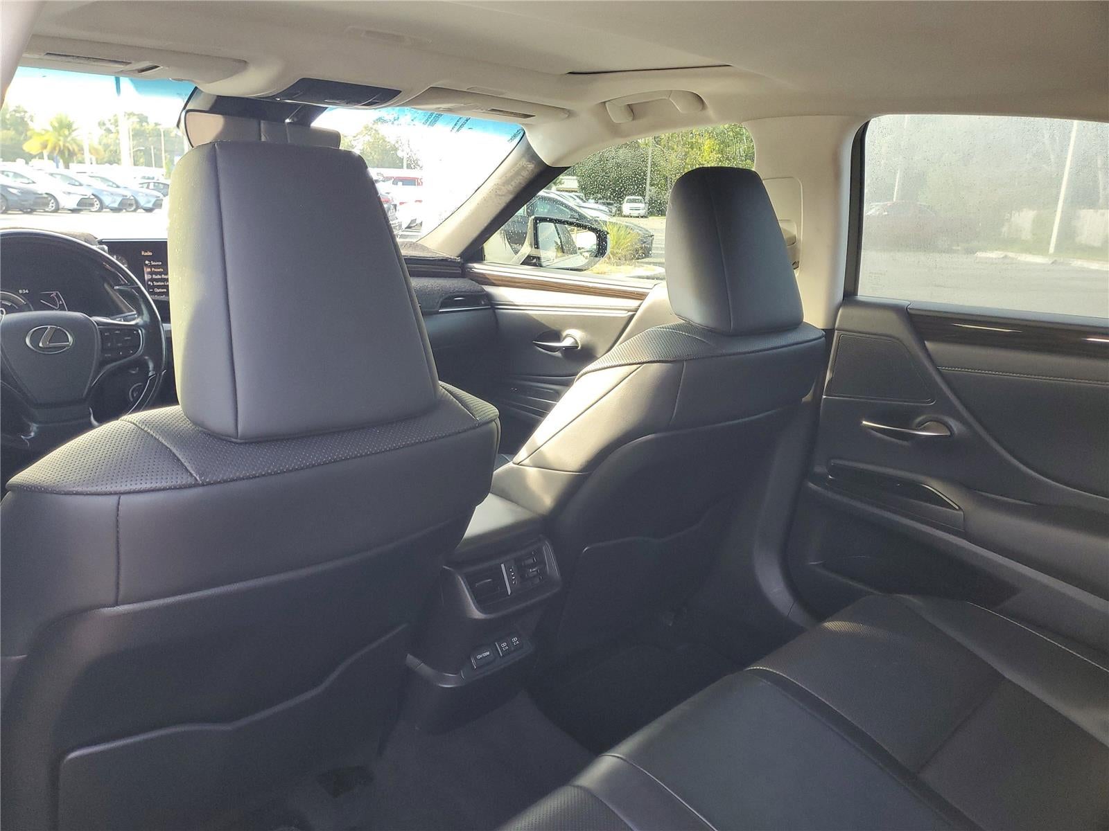 2019 Lexus ES ES 300h Luxury