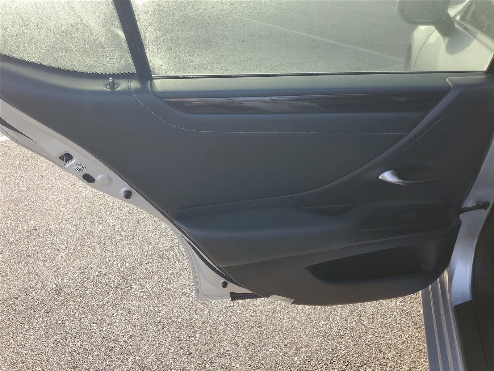 2019 Lexus ES ES 300h Luxury