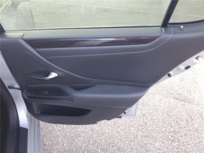 2019 Lexus ES ES 300h Luxury