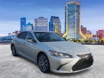 2019 Lexus ES ES 300h Luxury