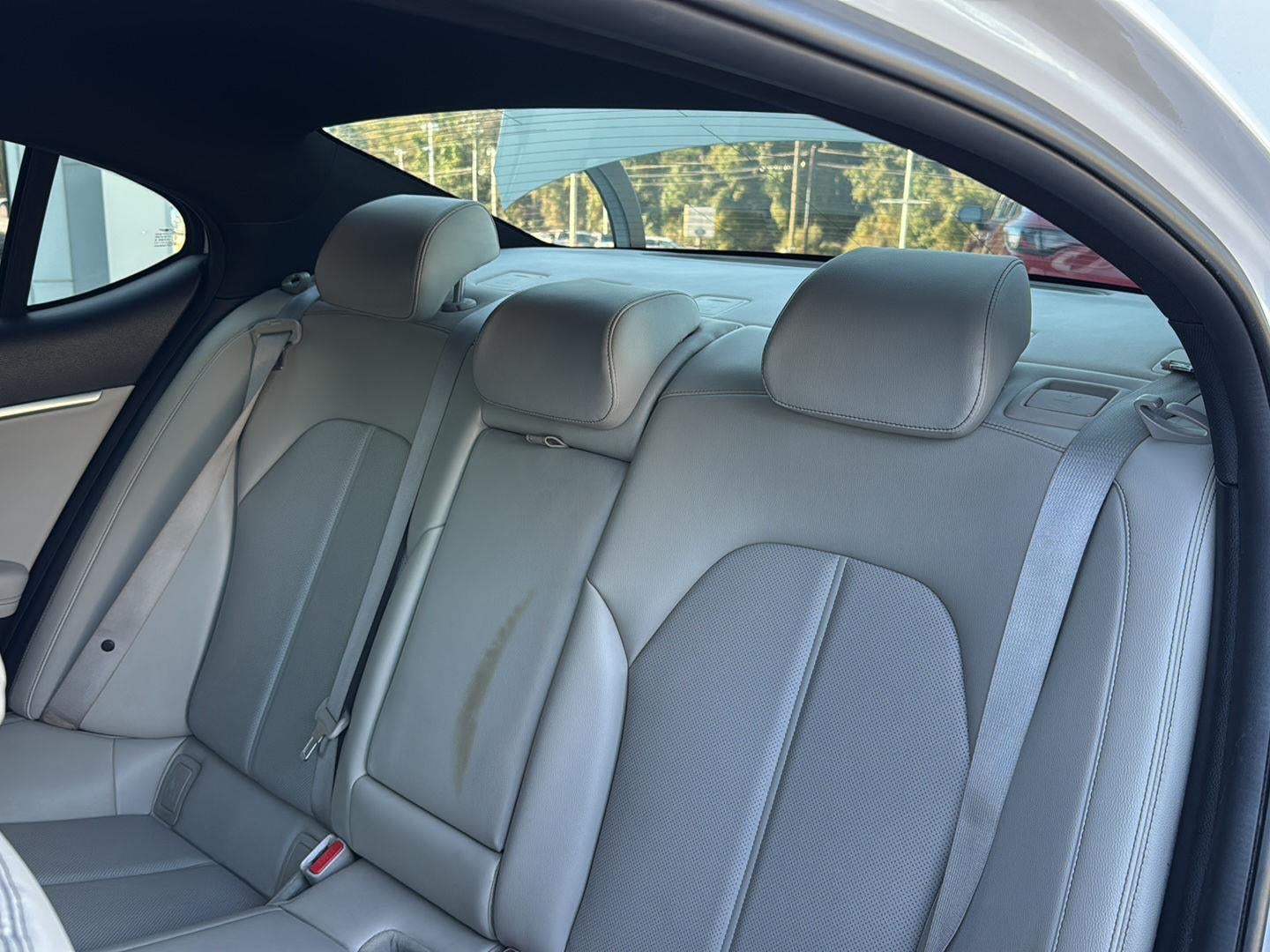 2022 Genesis G70 2.0T