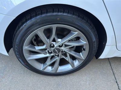 2022 Genesis G70 2.0T