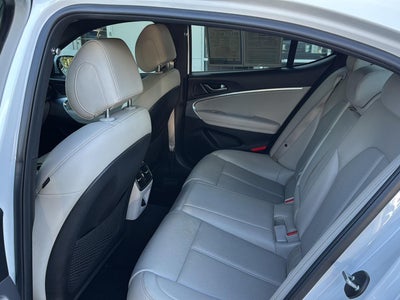 2022 Genesis G70 2.0T