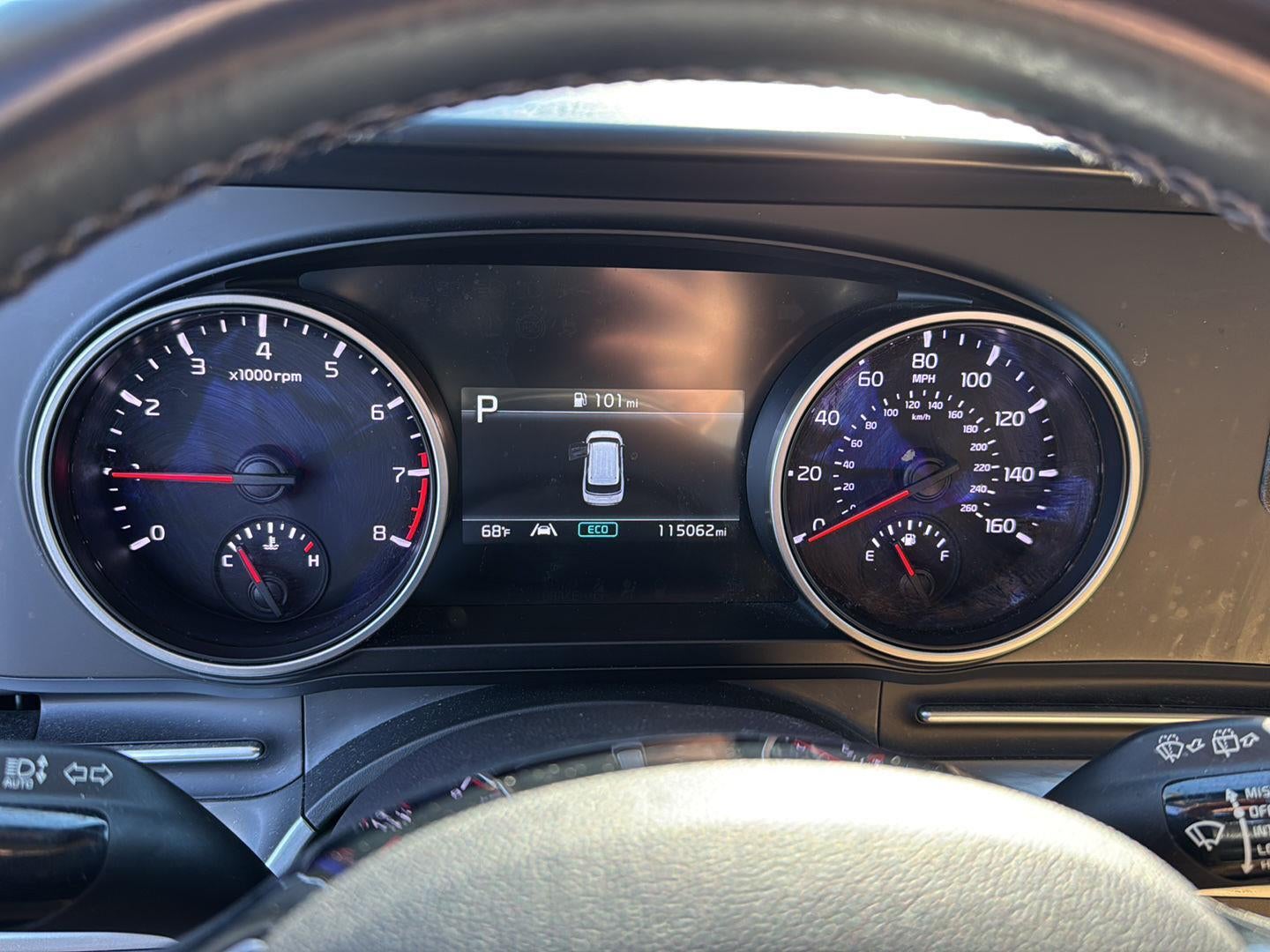 2023 Kia Carnival LX