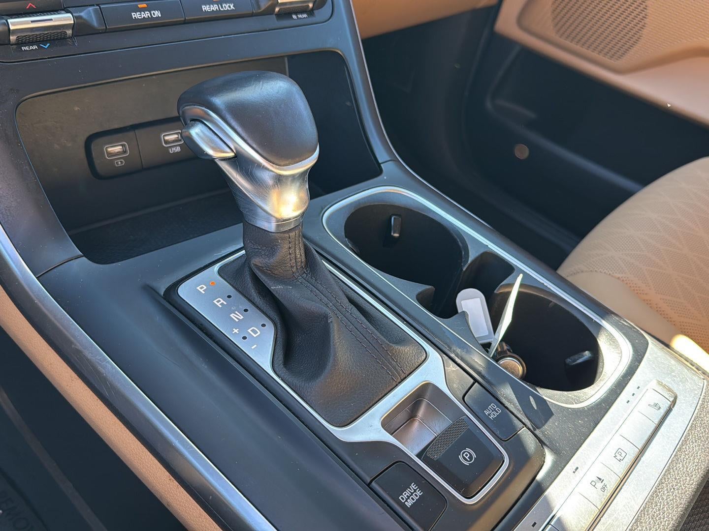 2023 Kia Carnival LX