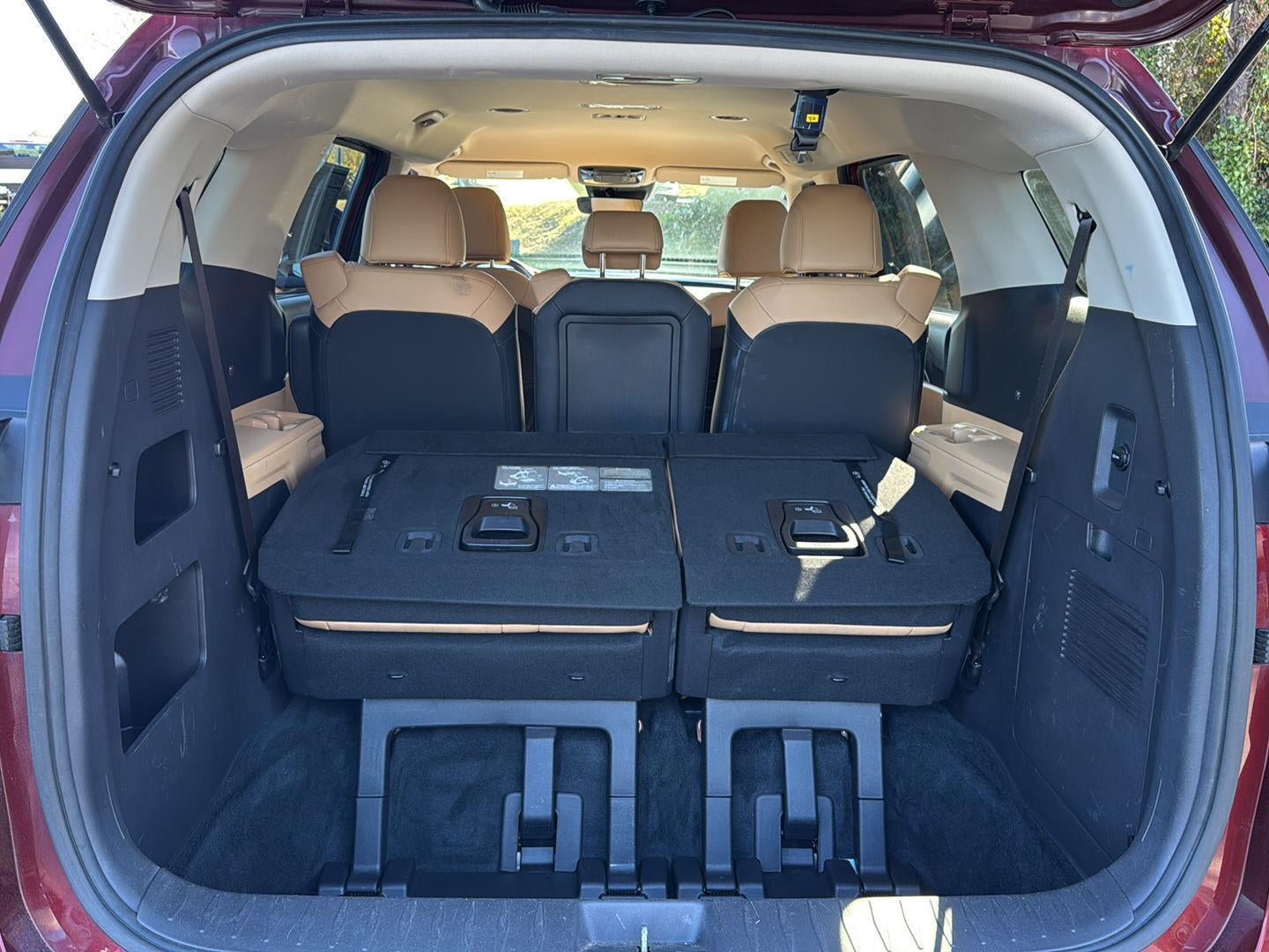 2023 Kia Carnival LX