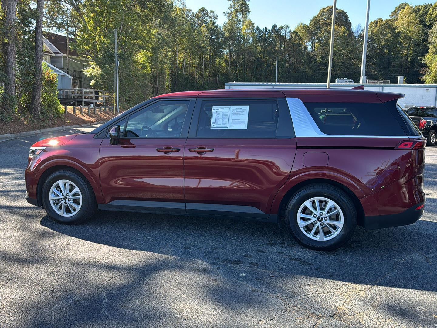 2023 Kia Carnival LX