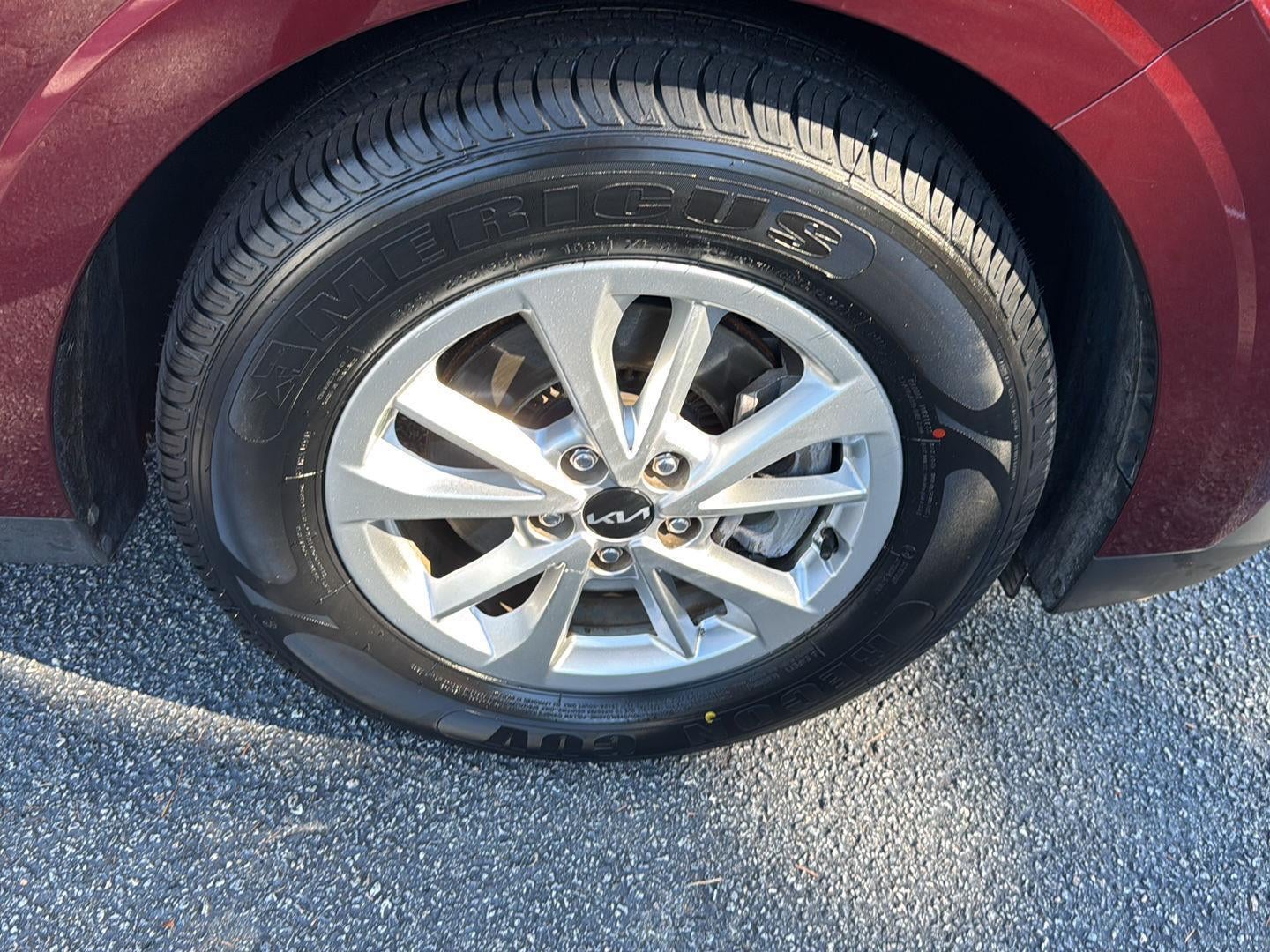 2023 Kia Carnival LX