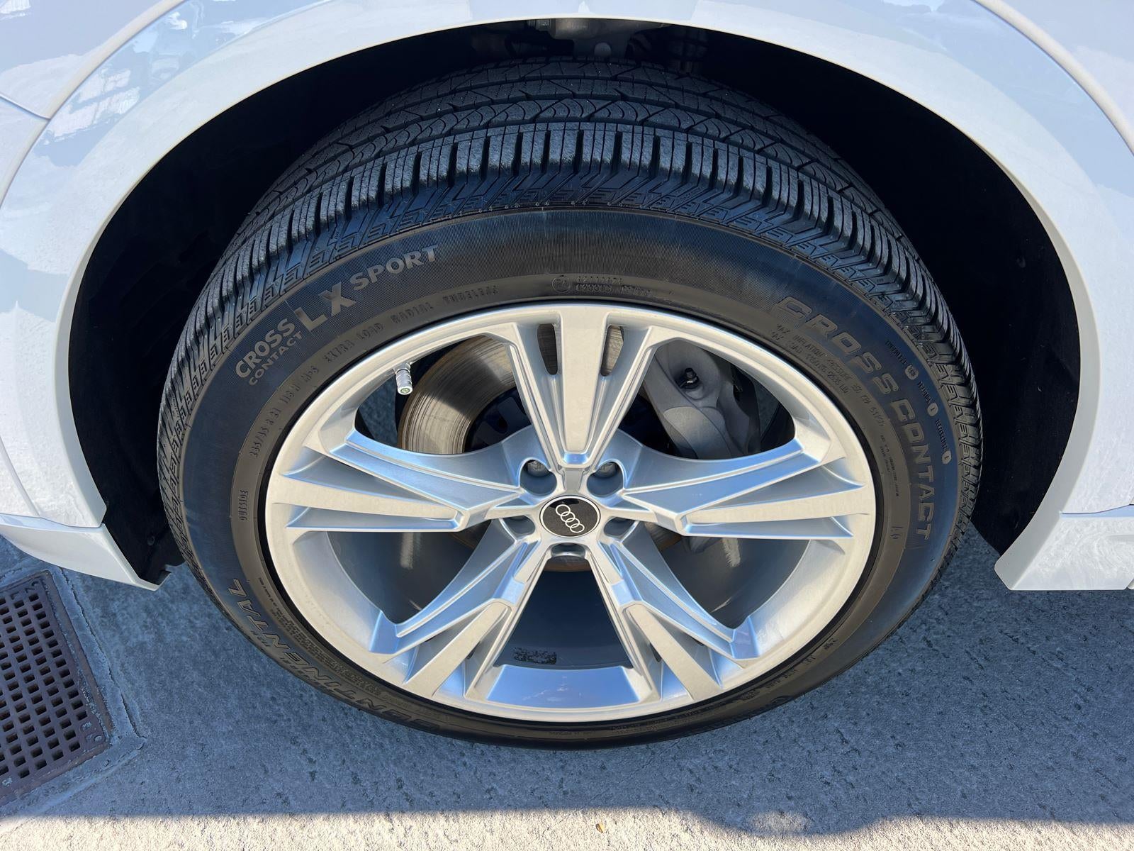 2023 Audi Q8 Premium