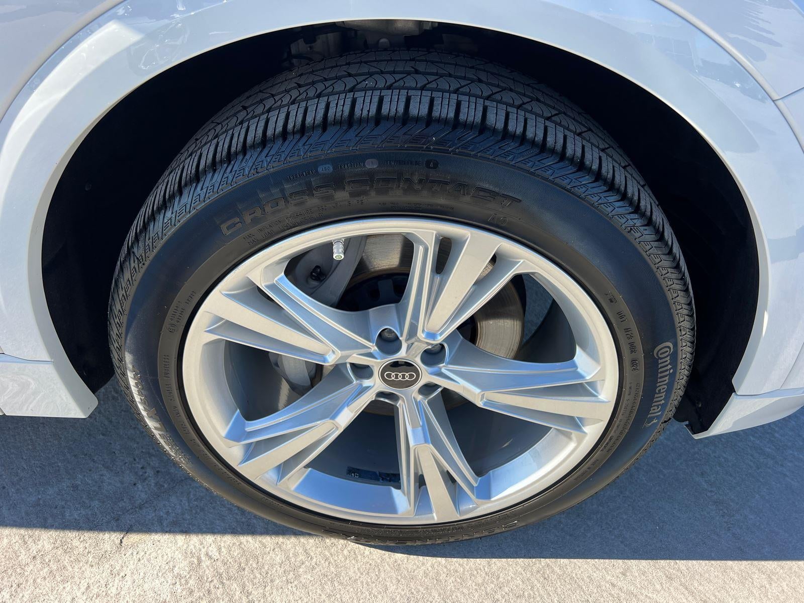 2023 Audi Q8 Premium