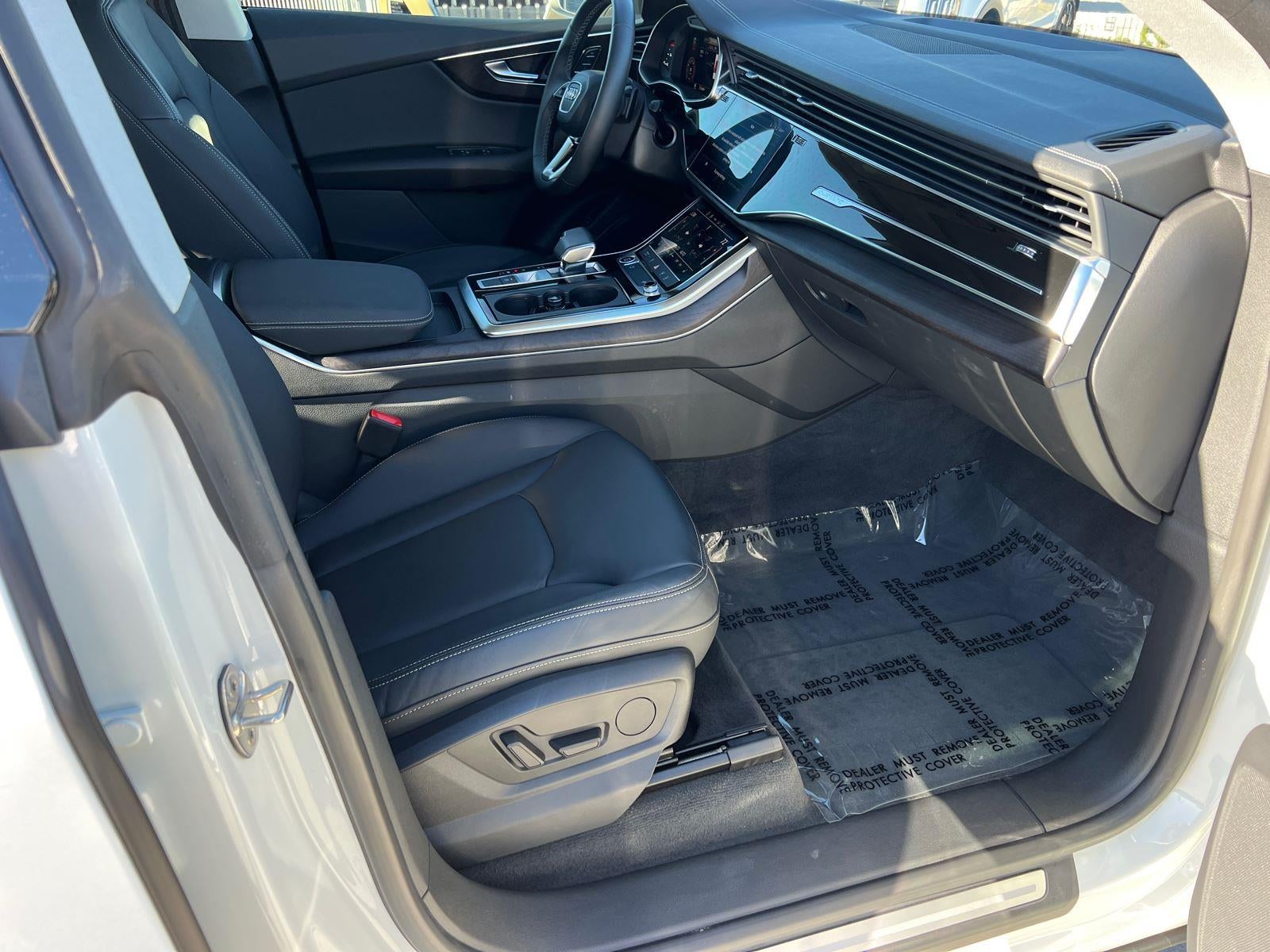 2023 Audi Q8 Premium