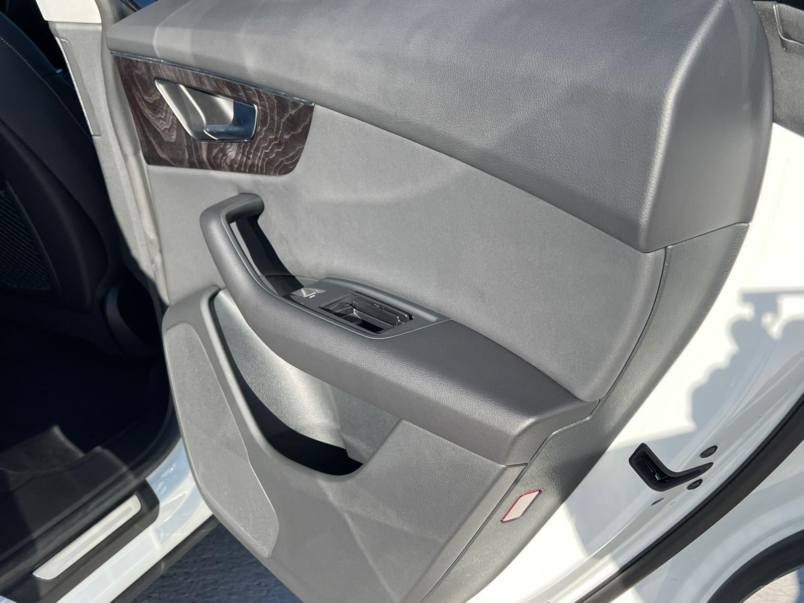 2023 Audi Q8 Premium