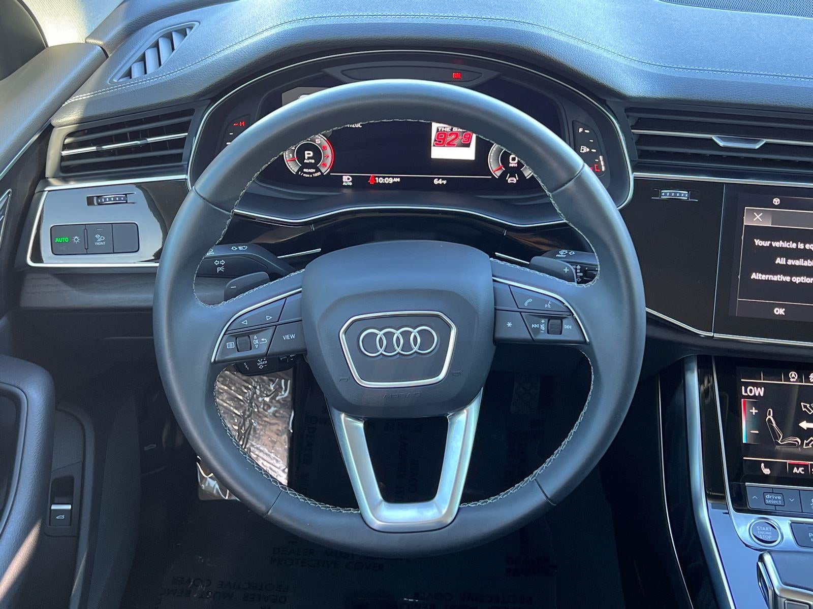 2023 Audi Q8 Premium