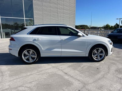 2023 Audi Q8 Premium