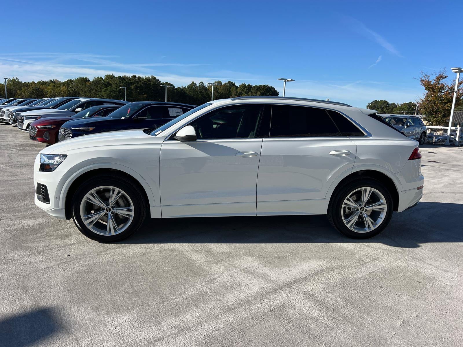 2023 Audi Q8 Premium