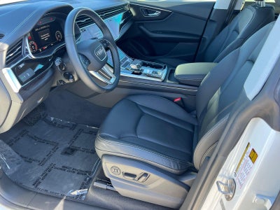 2023 Audi Q8 Premium